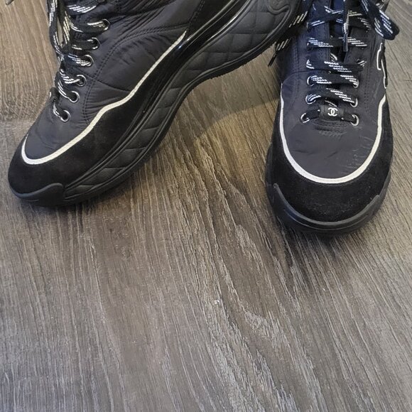 CHANEL Fabric Suede Womens CC Sneakers 9  BlackCHANEL - Picture 3 of 6